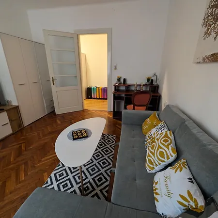 Apartman Charming High-ceiling Near Center *